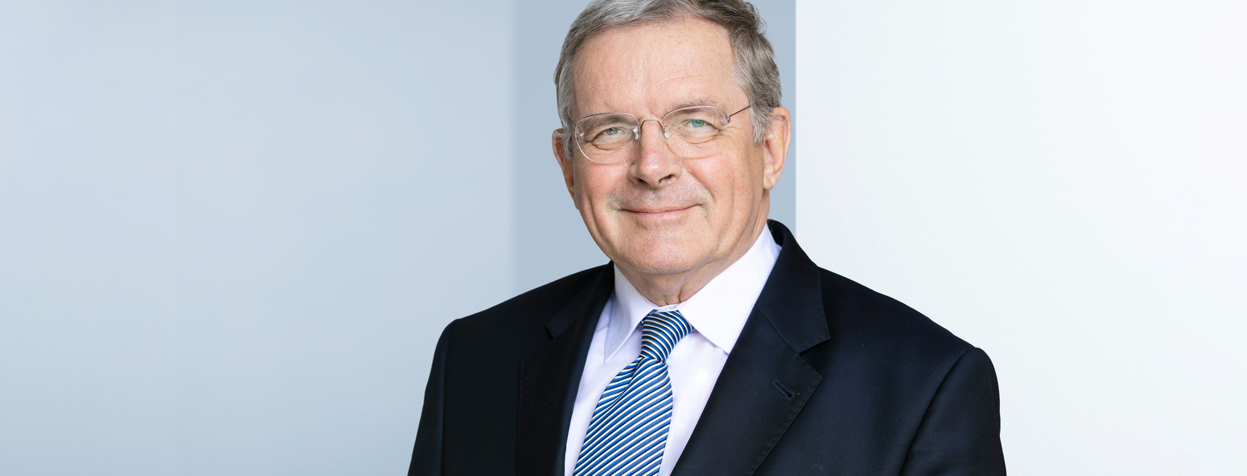 Dr. Henning von Wedel